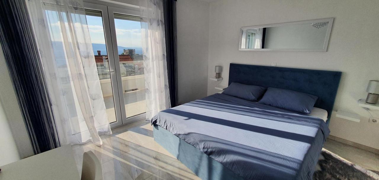 Apartmani Naomi&Leo セニ エクステリア 写真