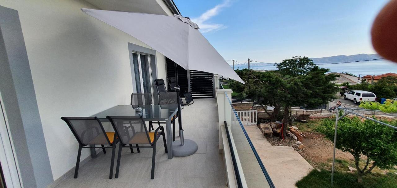 Apartmani Naomi&Leo セニ エクステリア 写真