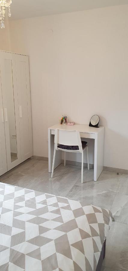 Apartmani Naomi&Leo セニ エクステリア 写真